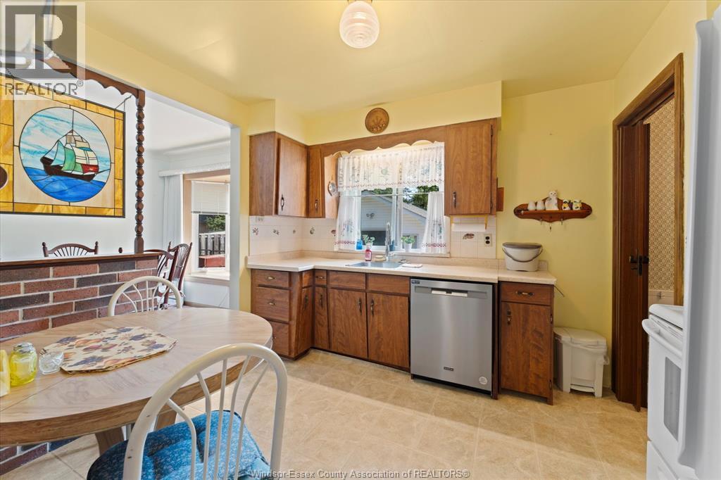 1280 Parkview AVENUE - 10