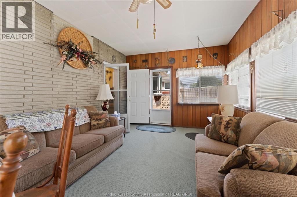1280 Parkview AVENUE - Image 14