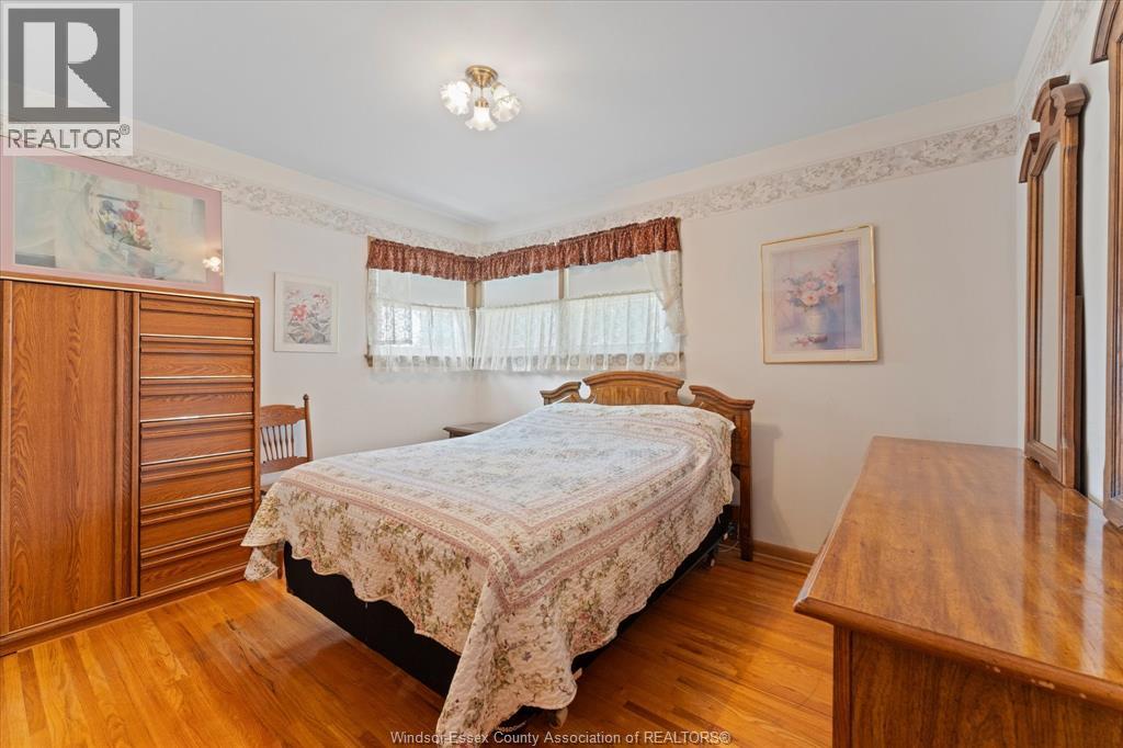 1280 Parkview AVENUE - Image 15