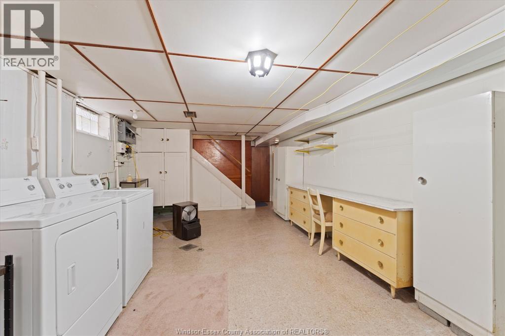 1280 Parkview AVENUE - 21