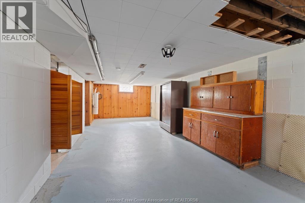 1280 Parkview AVENUE - Image 24