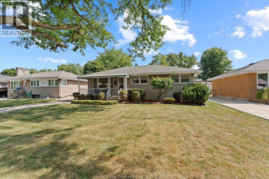 1280 Parkview AVENUE - Image 28