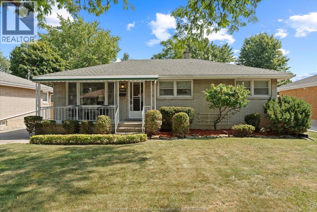 1280 Parkview AVENUE - 30
