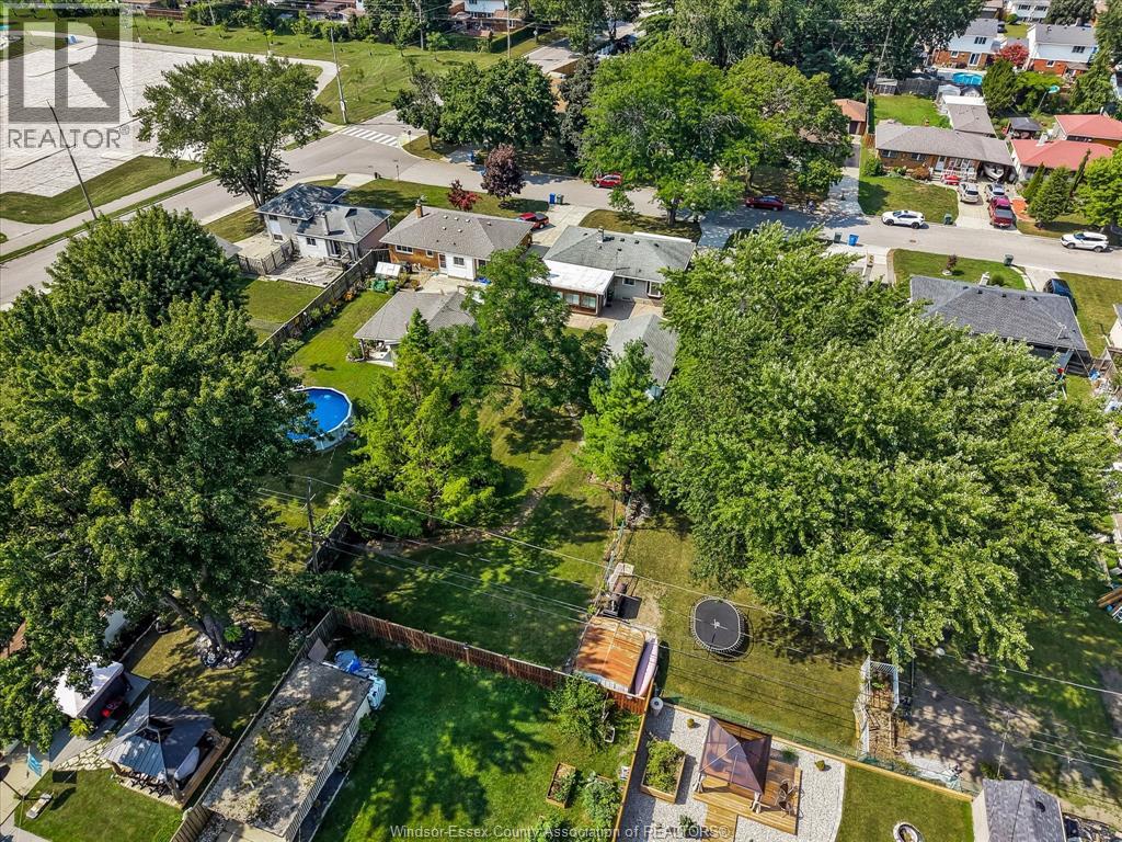 1280 Parkview AVENUE - 46