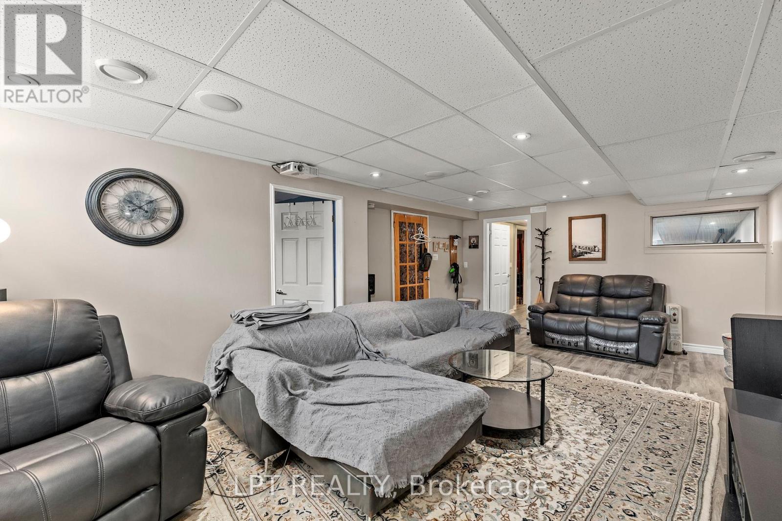 31 PATRICK DRIVE - 25