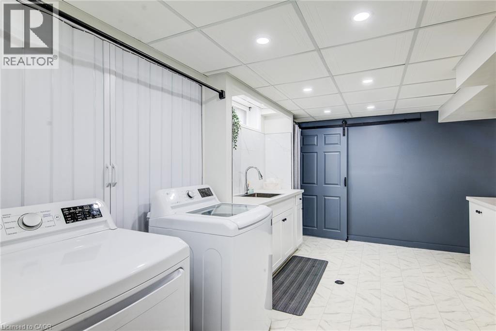 88 PINEDALE Drive - Image 23