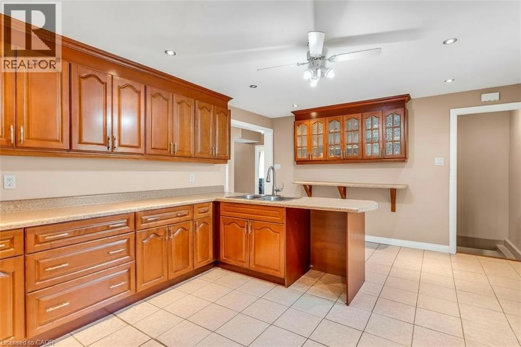 144 LIMERIDGE Road E - Image 12