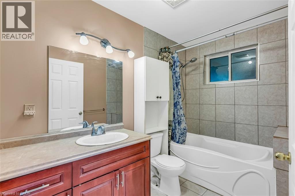 144 LIMERIDGE Road E - 16
