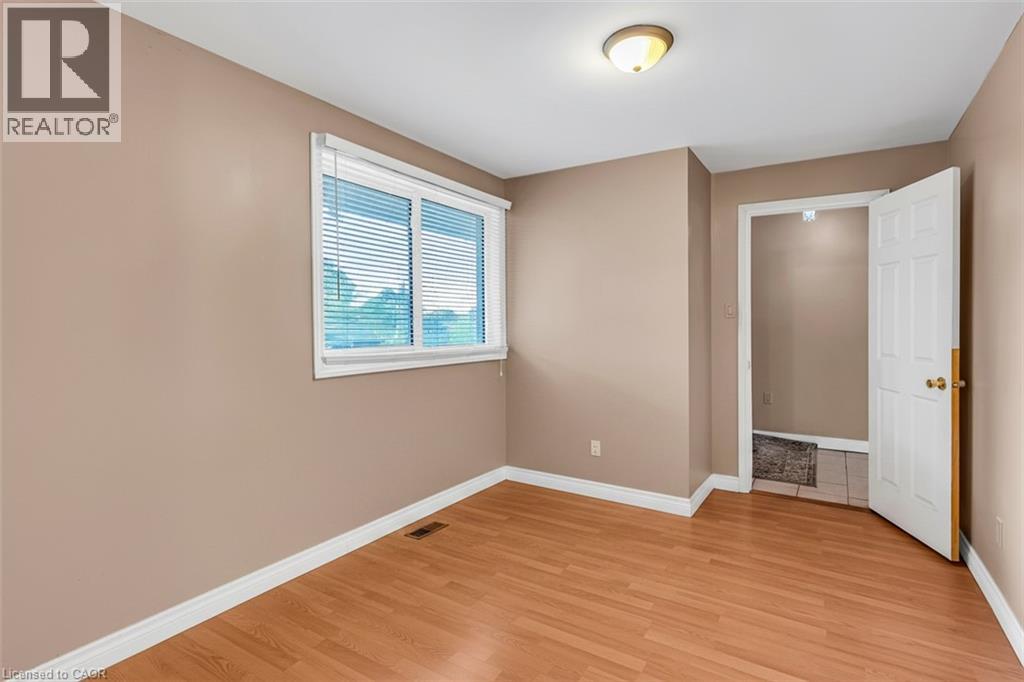 144 LIMERIDGE Road E - Image 17