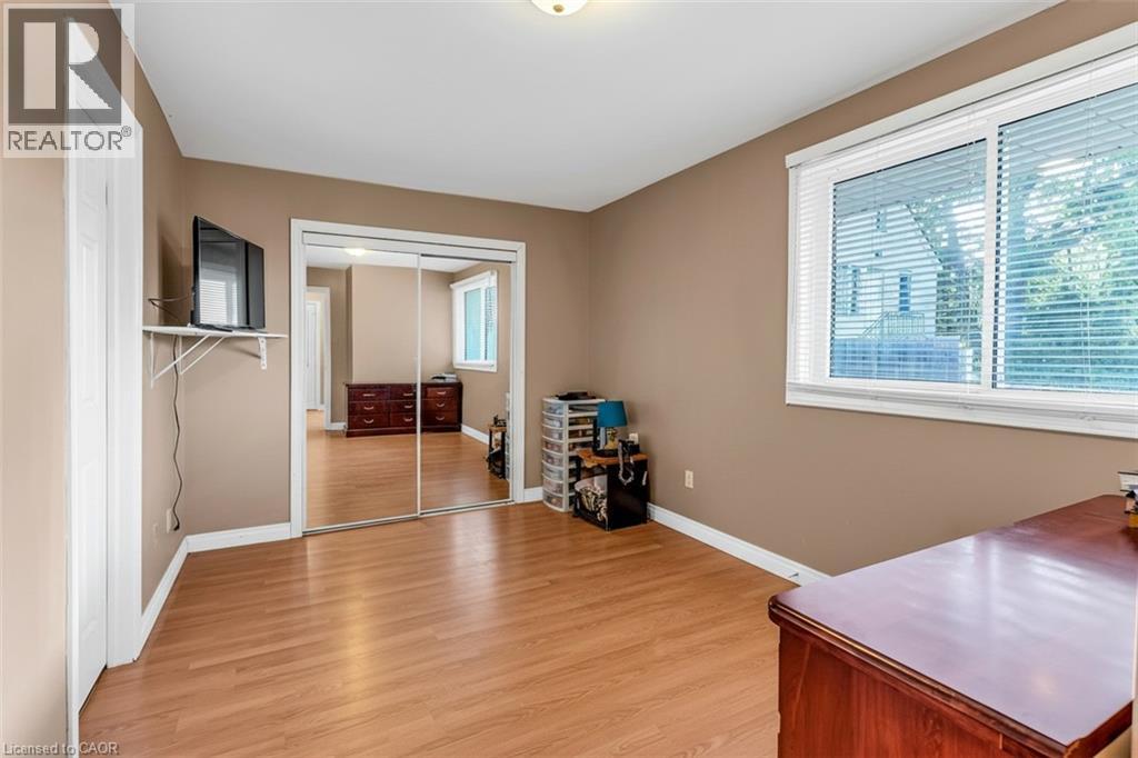 144 LIMERIDGE Road E - 18