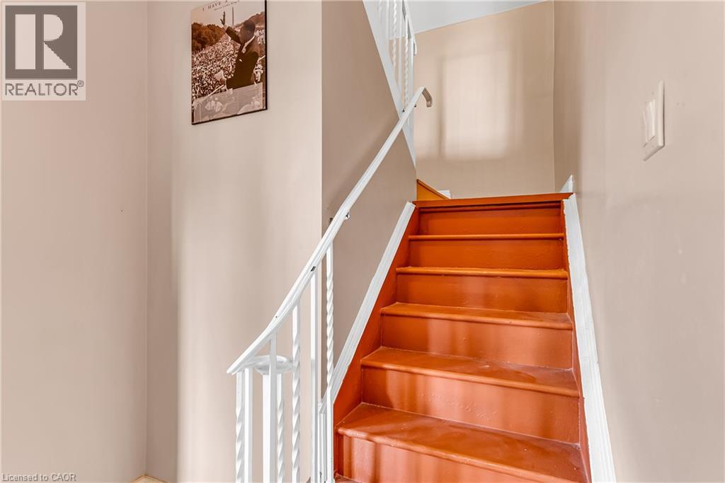 144 LIMERIDGE Road E - 19