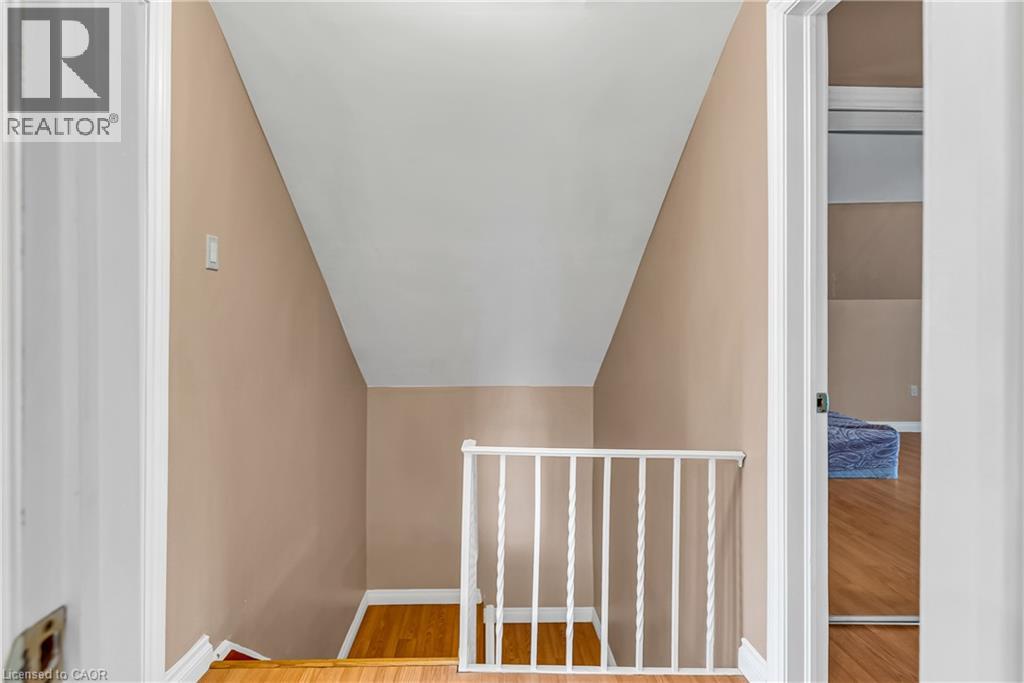 144 LIMERIDGE Road E - 20