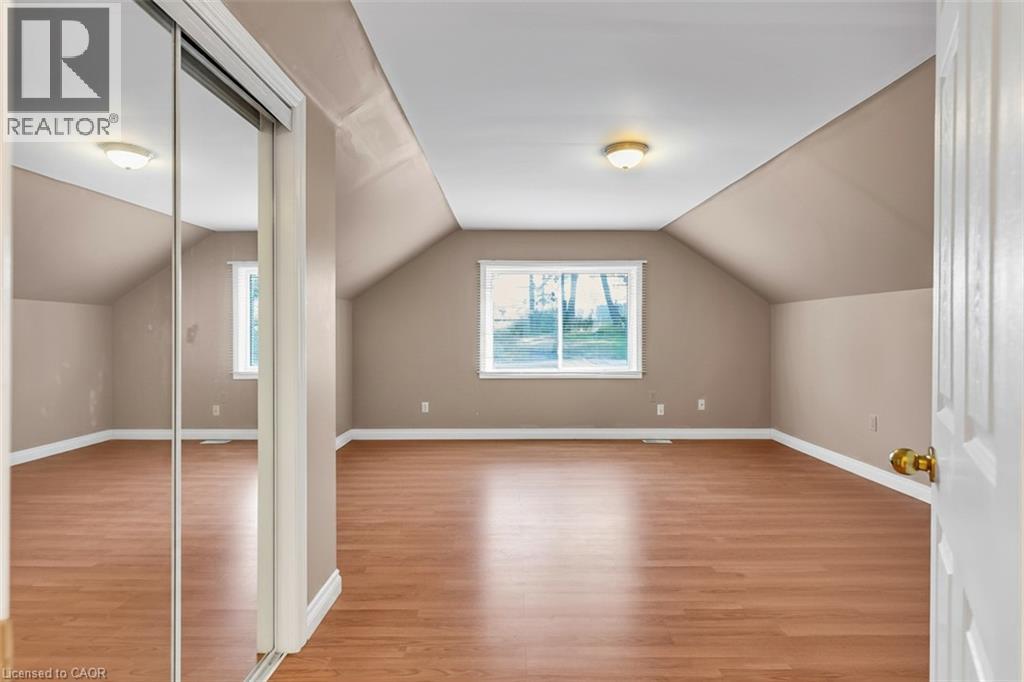 144 LIMERIDGE Road E - 21