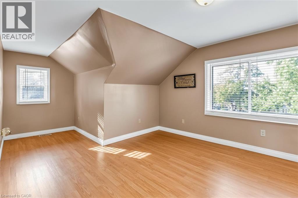 144 LIMERIDGE Road E - 26