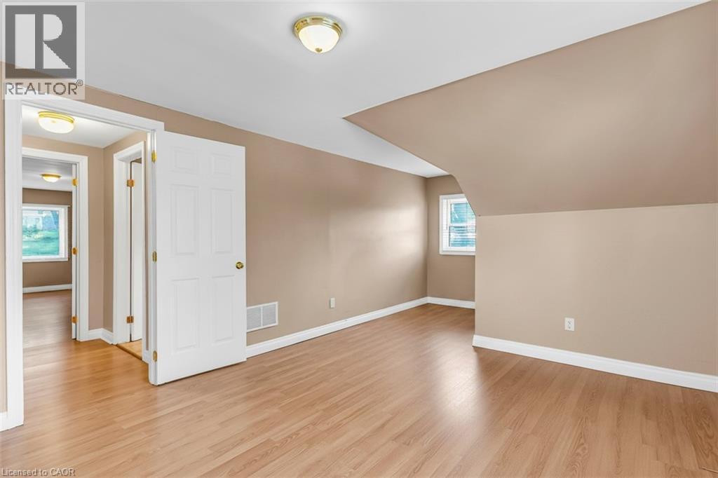 144 LIMERIDGE Road E - Image 27