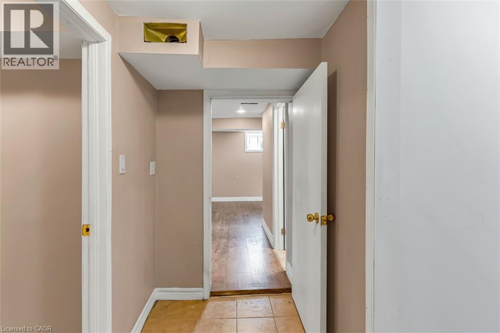 144 LIMERIDGE Road E - Image 29