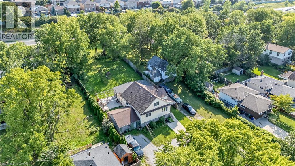 144 LIMERIDGE Road E - 3