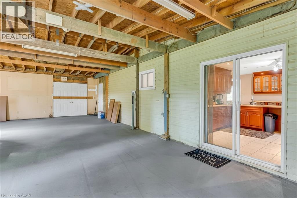 144 LIMERIDGE Road E - Image 36