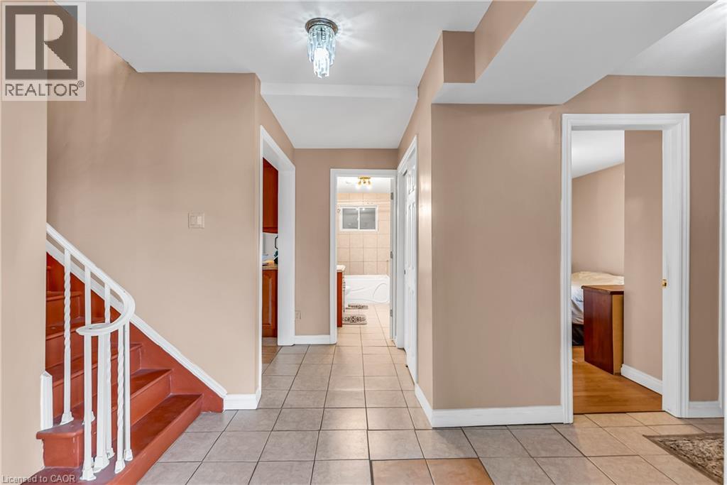 144 LIMERIDGE Road E - Image 5