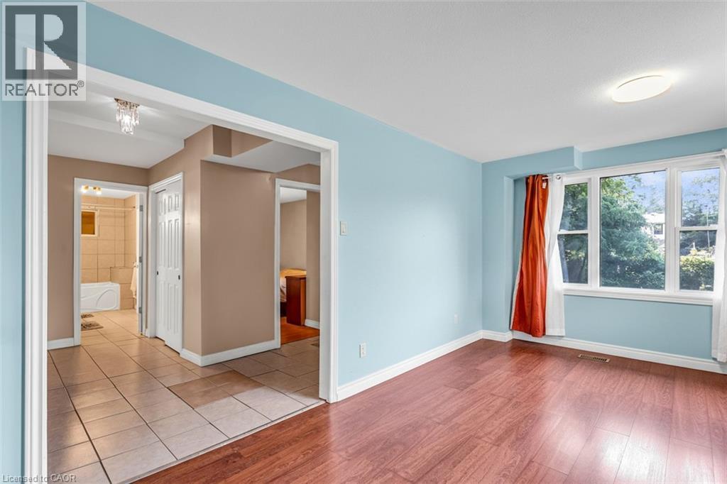 144 LIMERIDGE Road E - Image 6