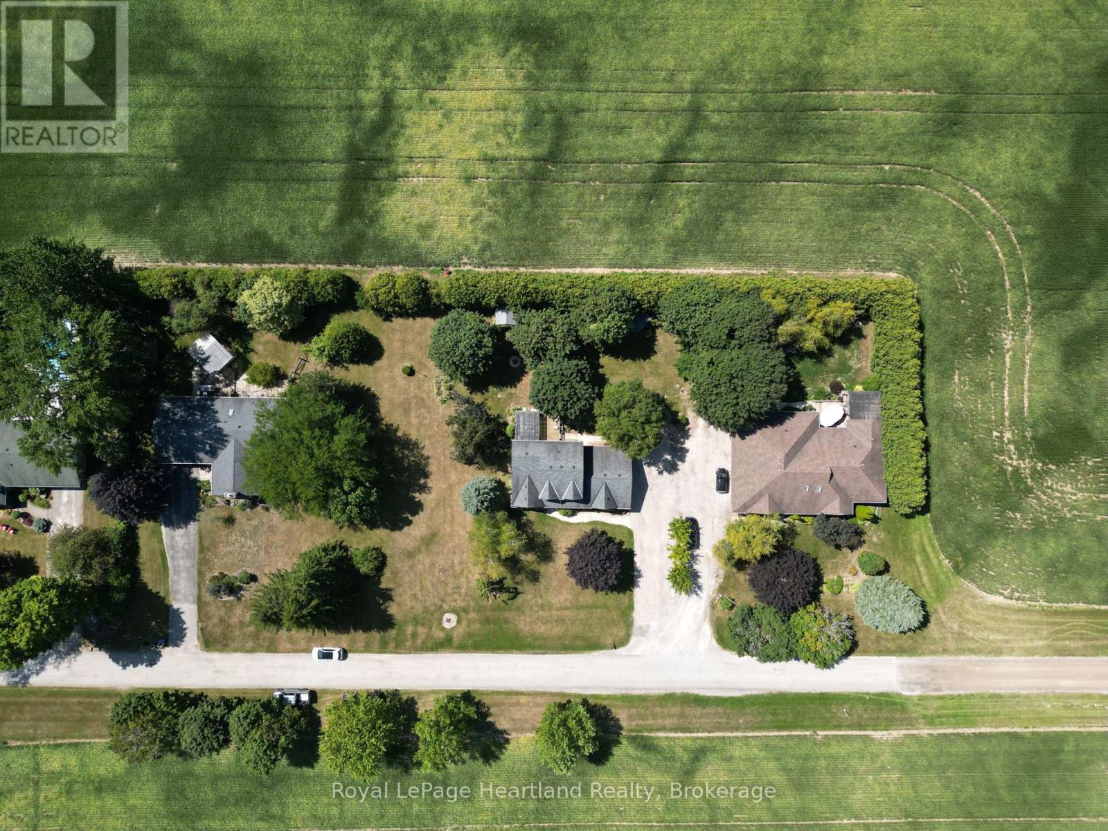 155 VICTORIA DRIVE - 2