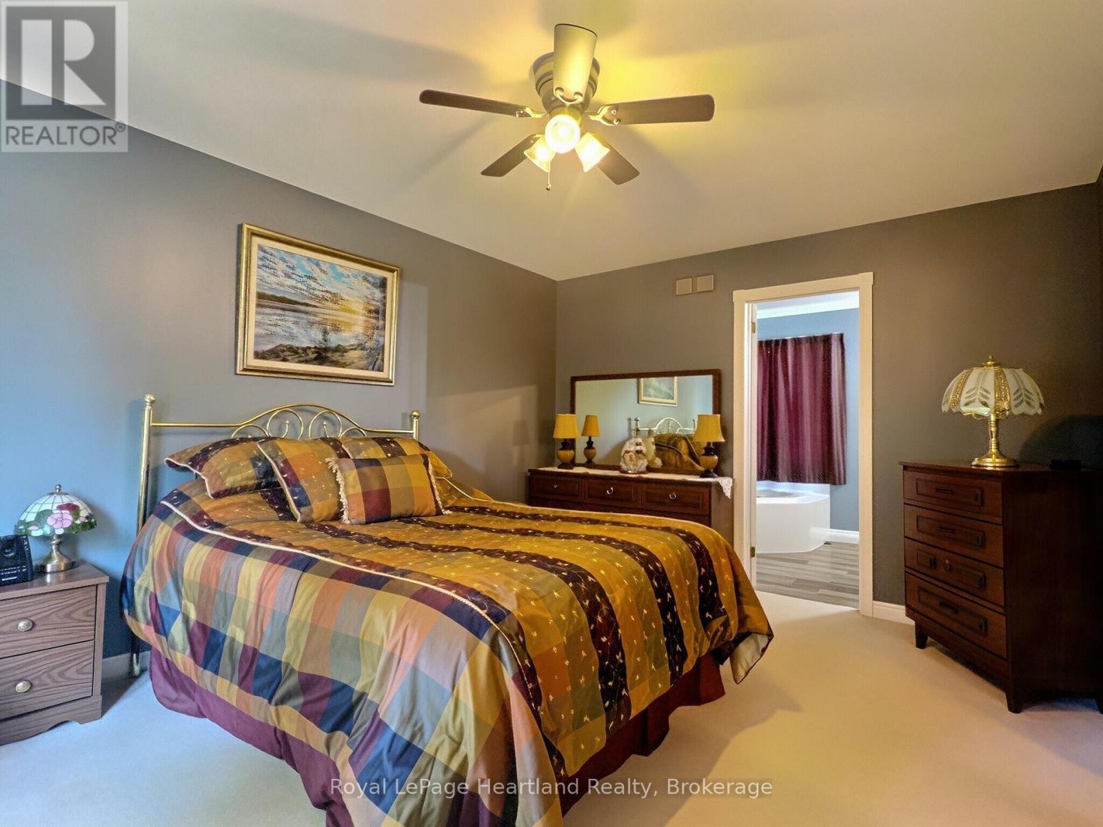 155 VICTORIA DRIVE - 21