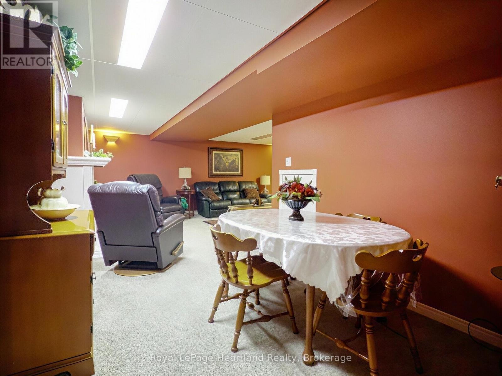 155 VICTORIA DRIVE - Image 32