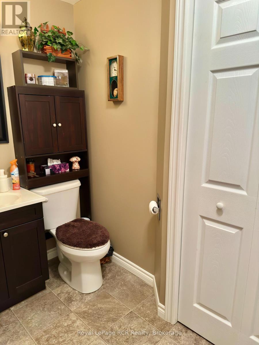238 4TH STREET CRESCENT - 42