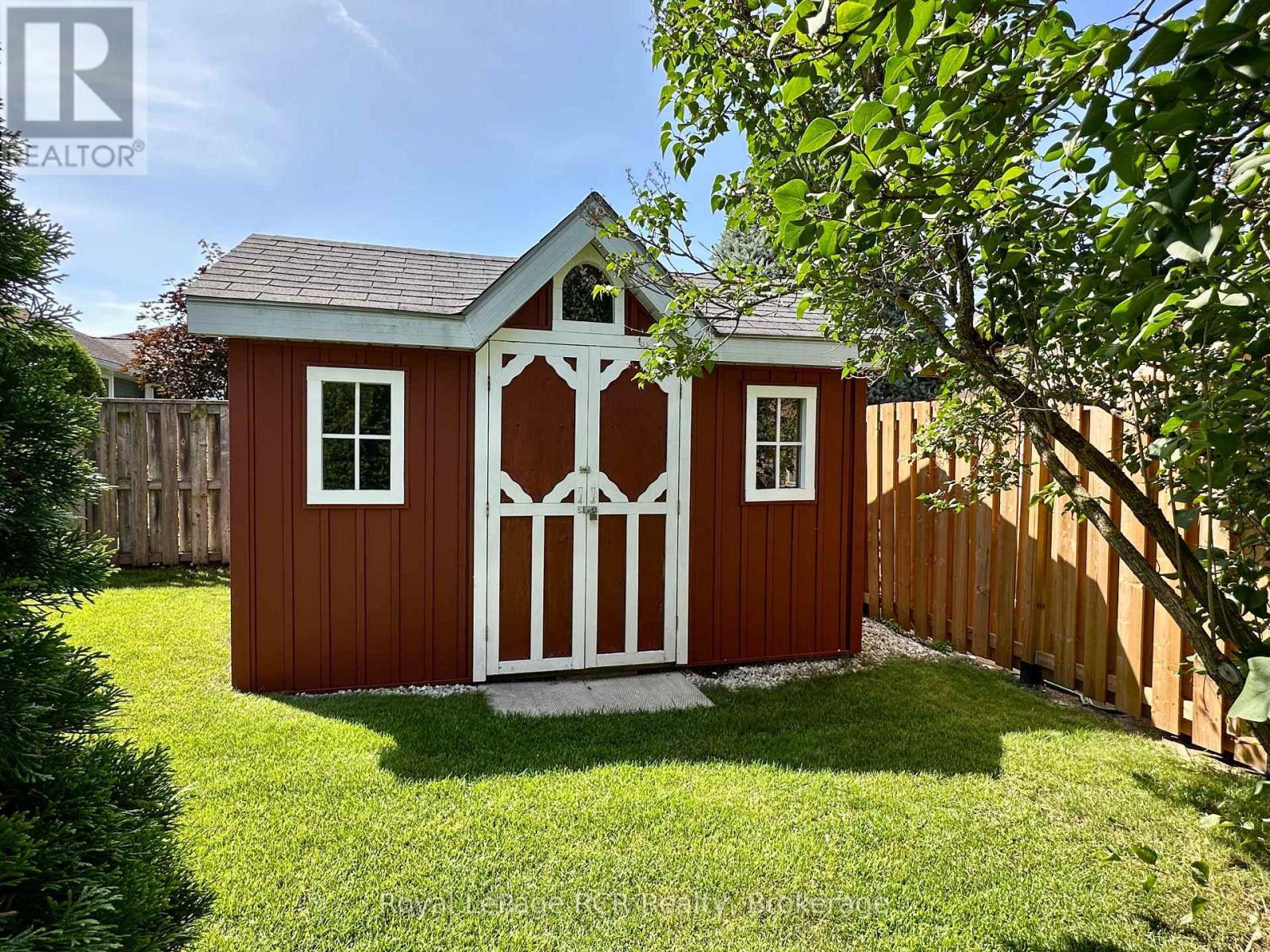 238 4TH STREET CRESCENT - 6