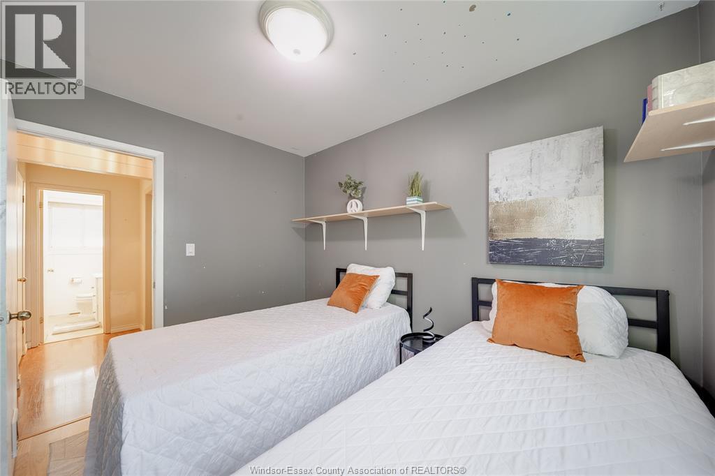 381 CARLING - Image 27