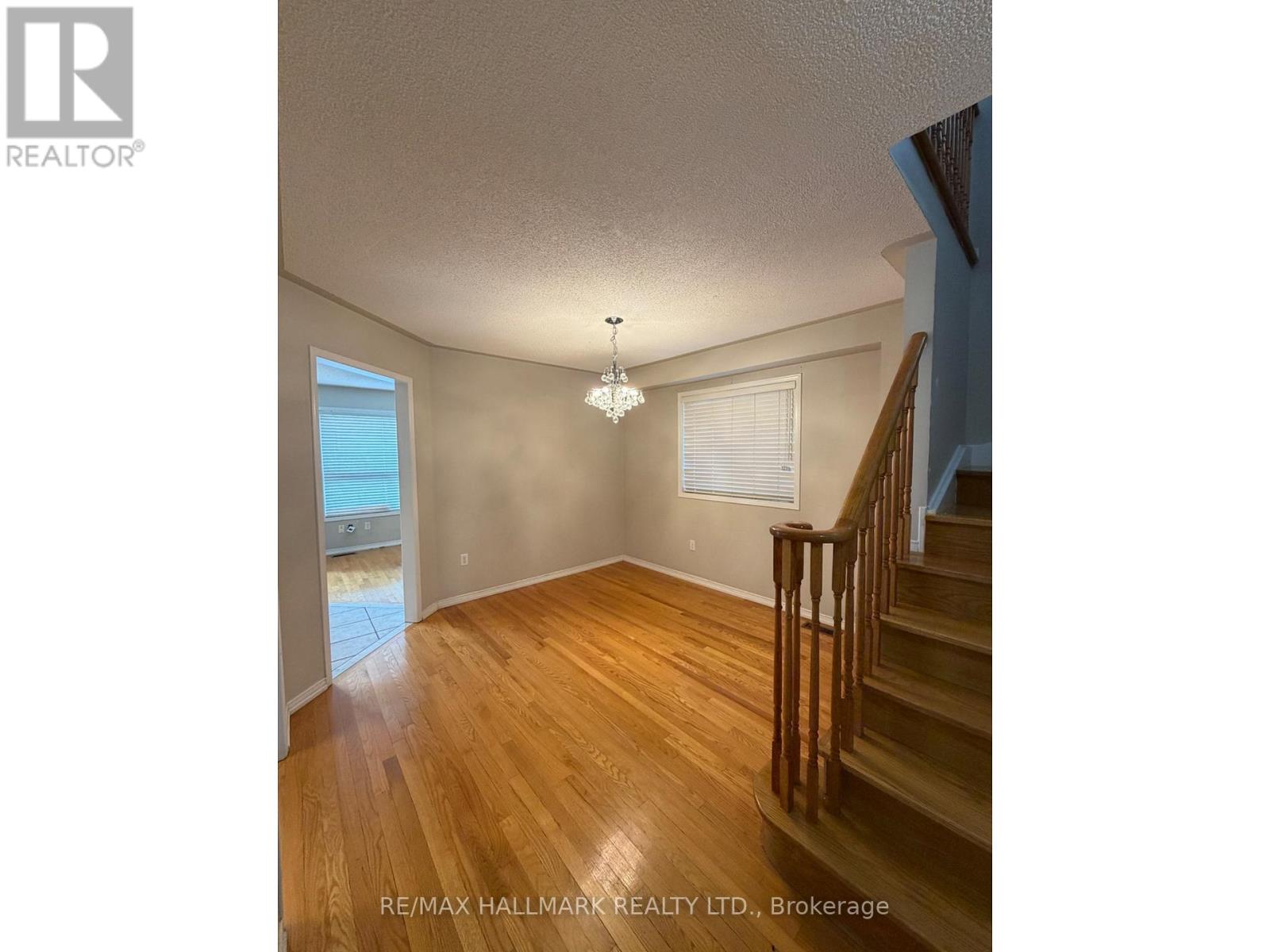 50 FARTHINGALE CRESCENT - 11