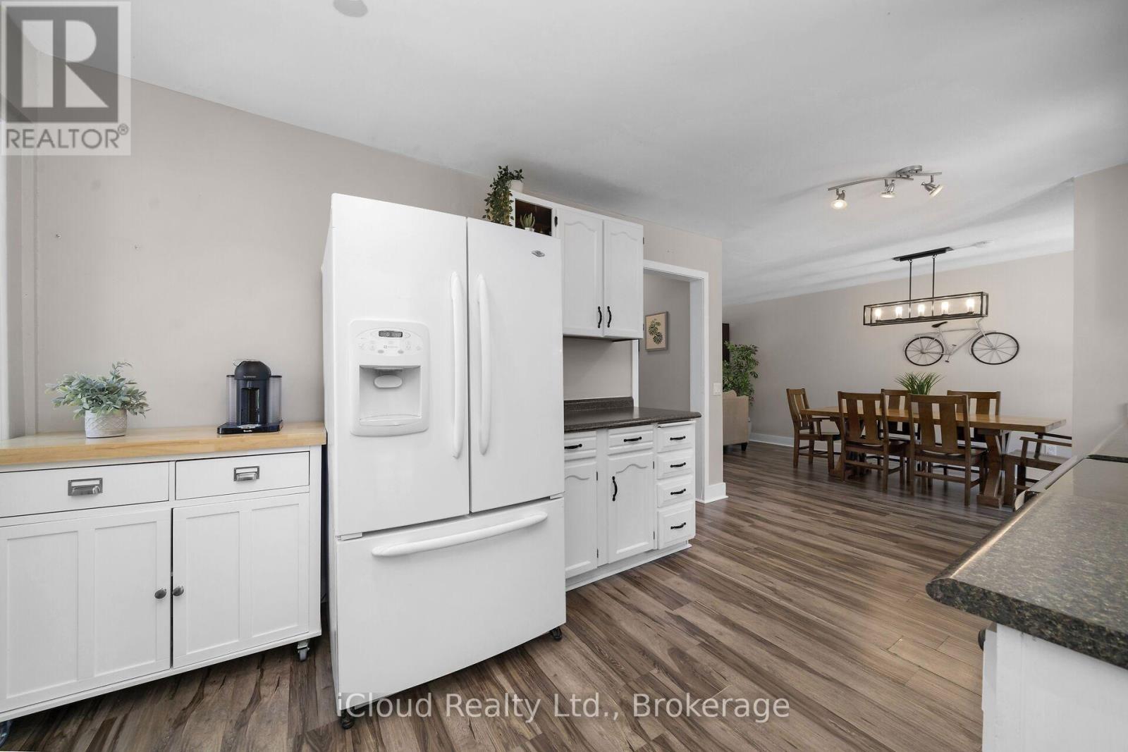 128 ELMORE DRIVE - 12