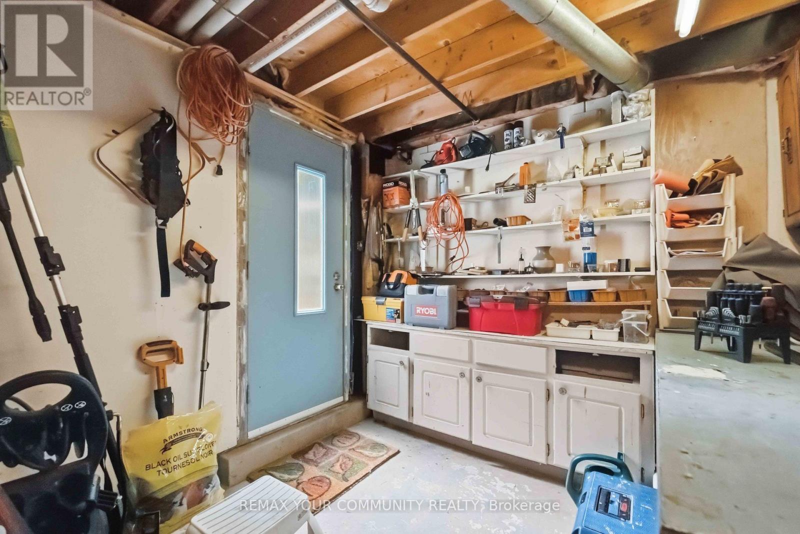 150 PRINGLE DRIVE - 21