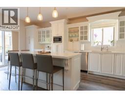 2pc Bathroom - 4303 Arejay Avenue, Beamsville, ON L3J0P8 Photo 9