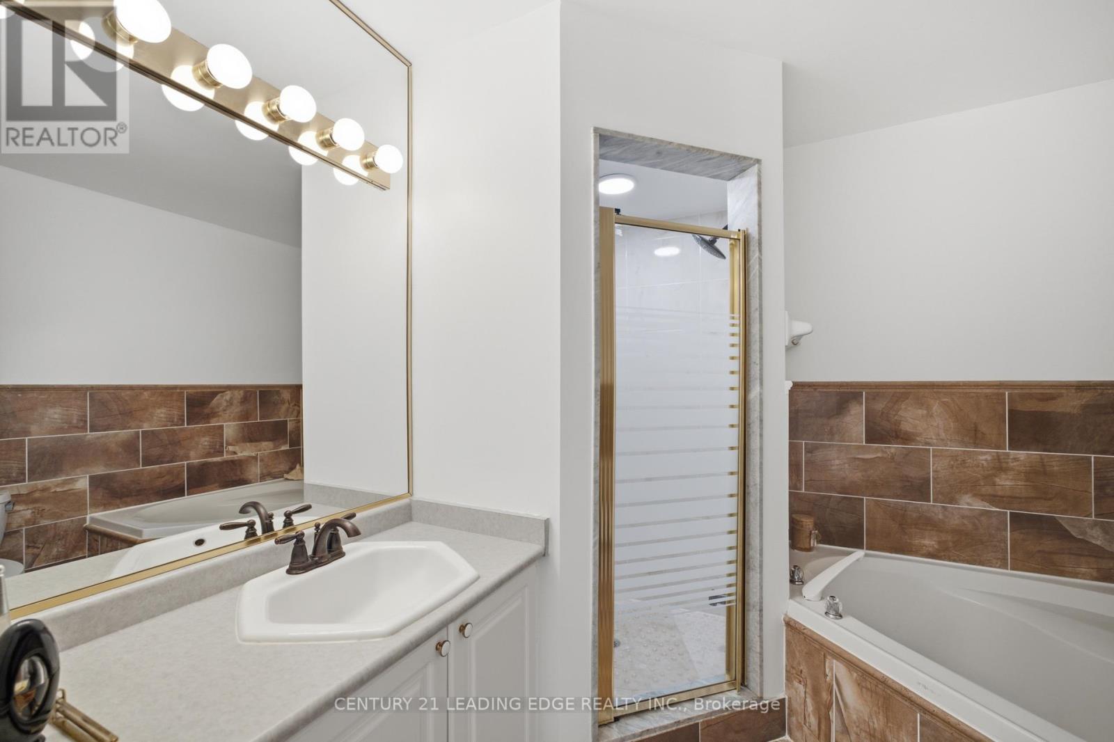 11 GUILDPARK PATHWAY - 25