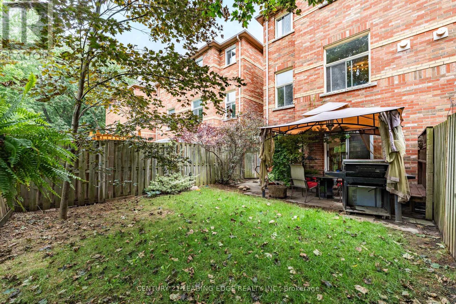 11 GUILDPARK PATHWAY - 27