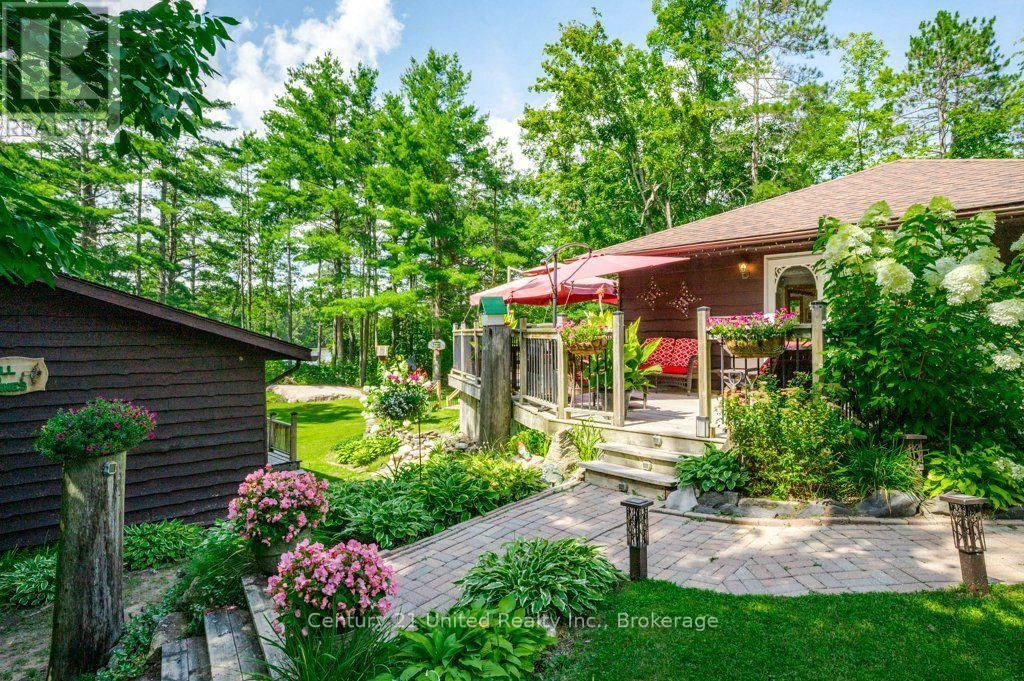 41 HALL CRESCENT - Image 31