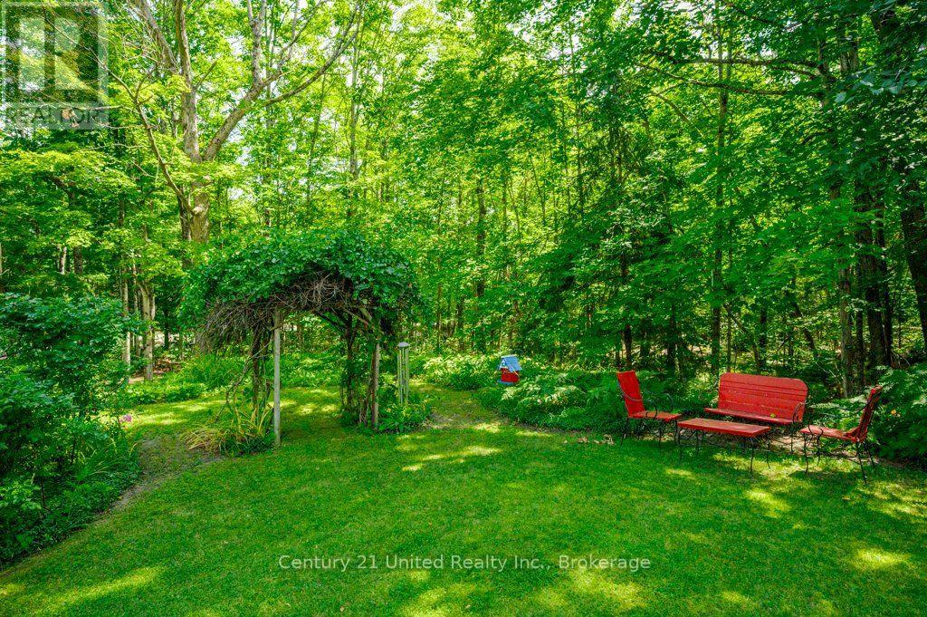 41 HALL CRESCENT - Image 49