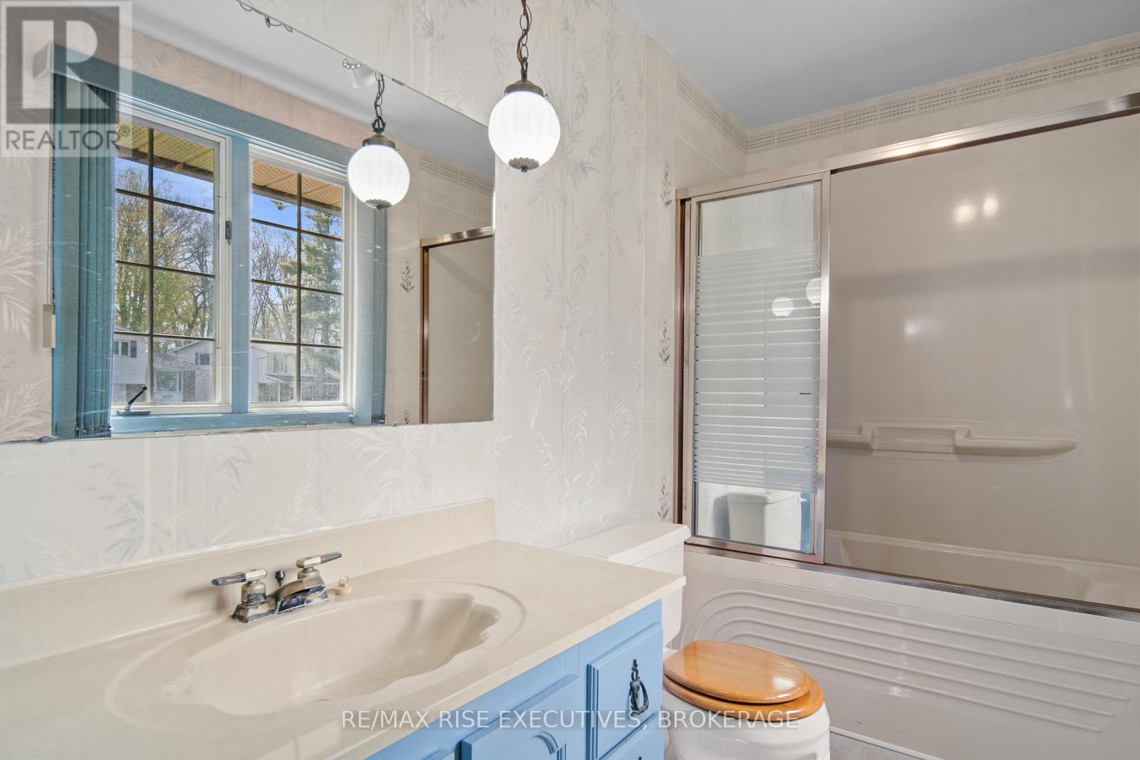 899 SAFARI DRIVE - Image 26
