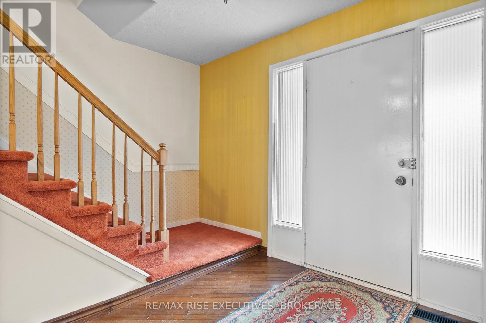 899 SAFARI DRIVE - Image 4