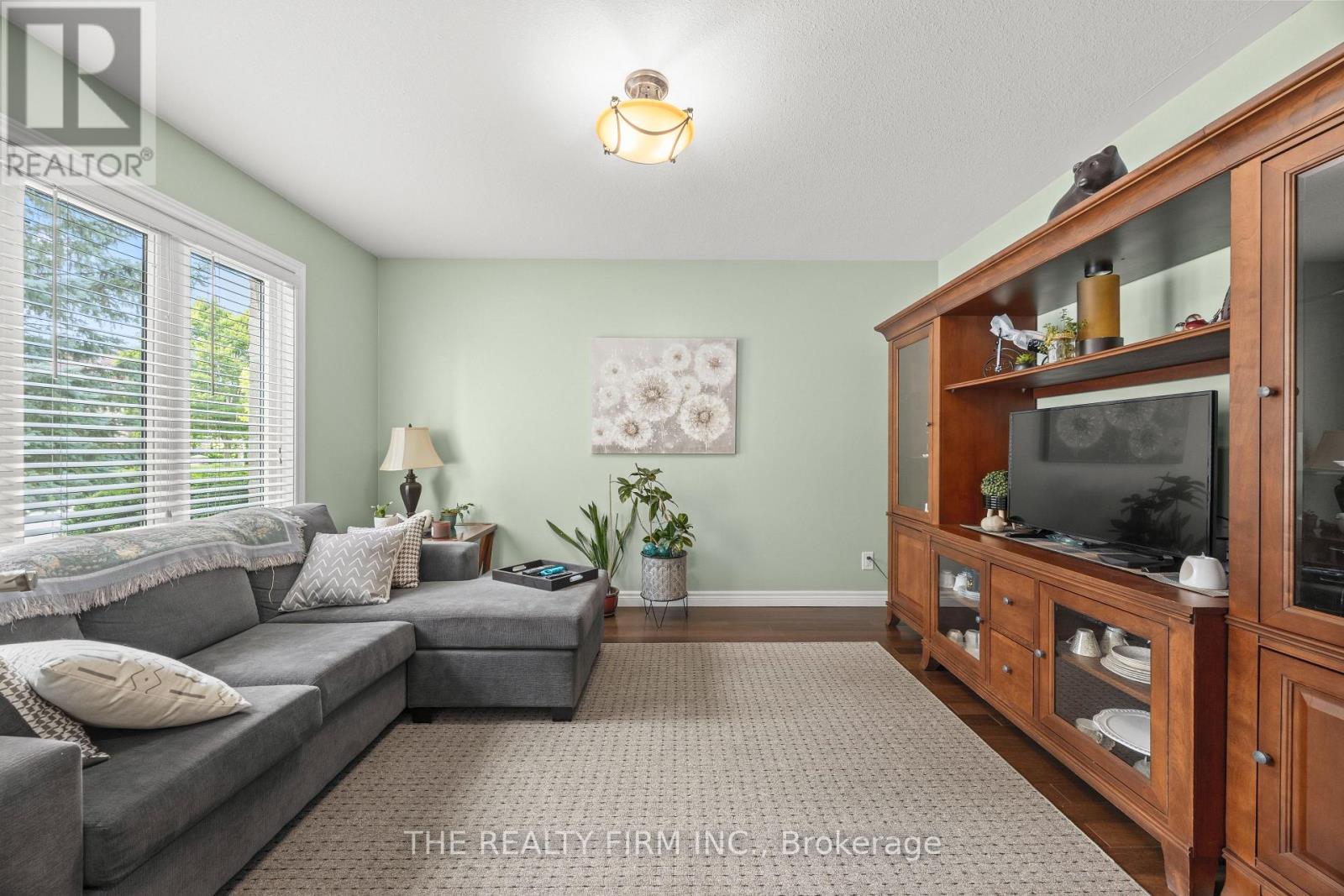 58 DISSING CRESCENT - Image 16