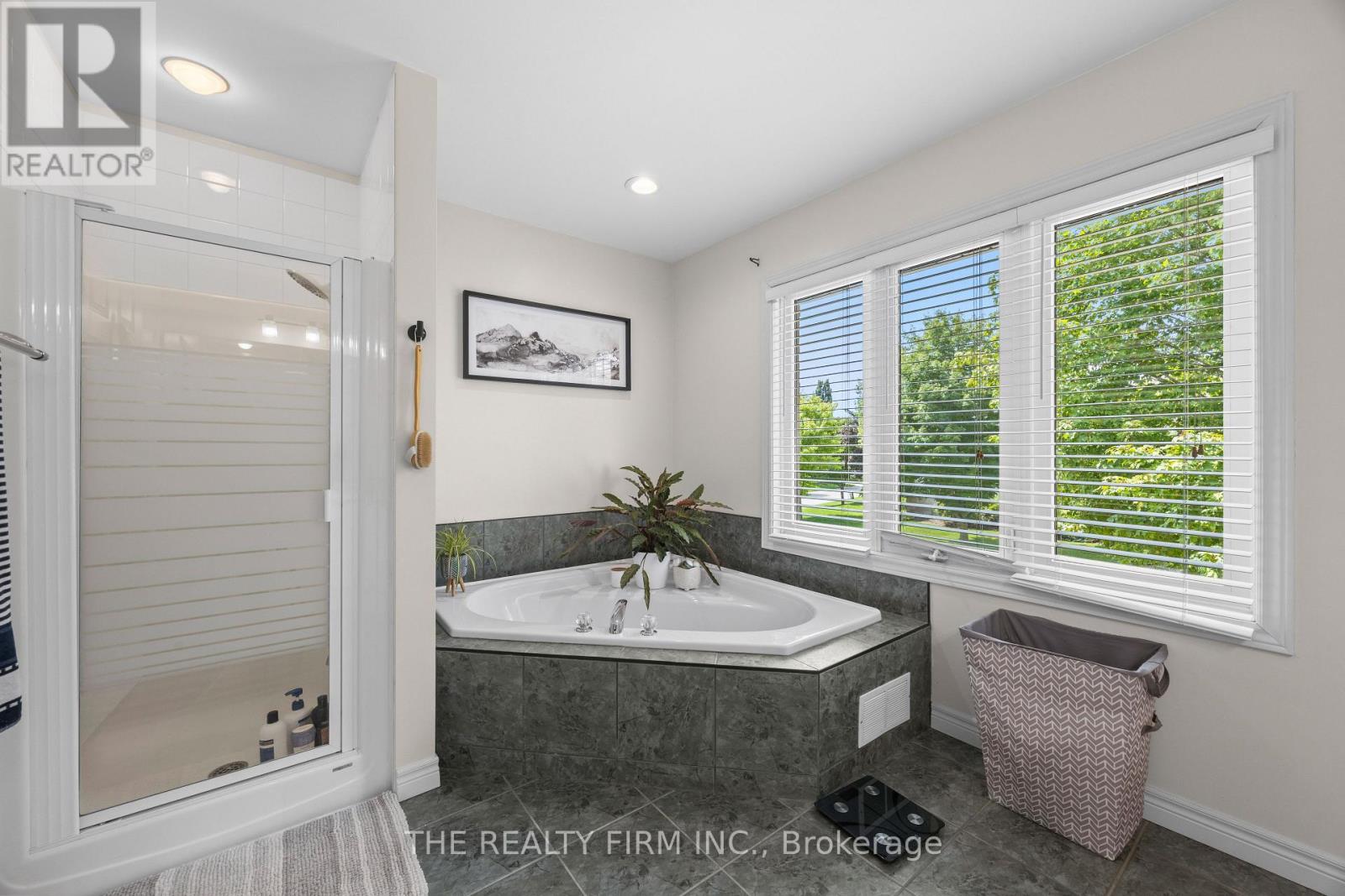 58 DISSING CRESCENT - Image 22