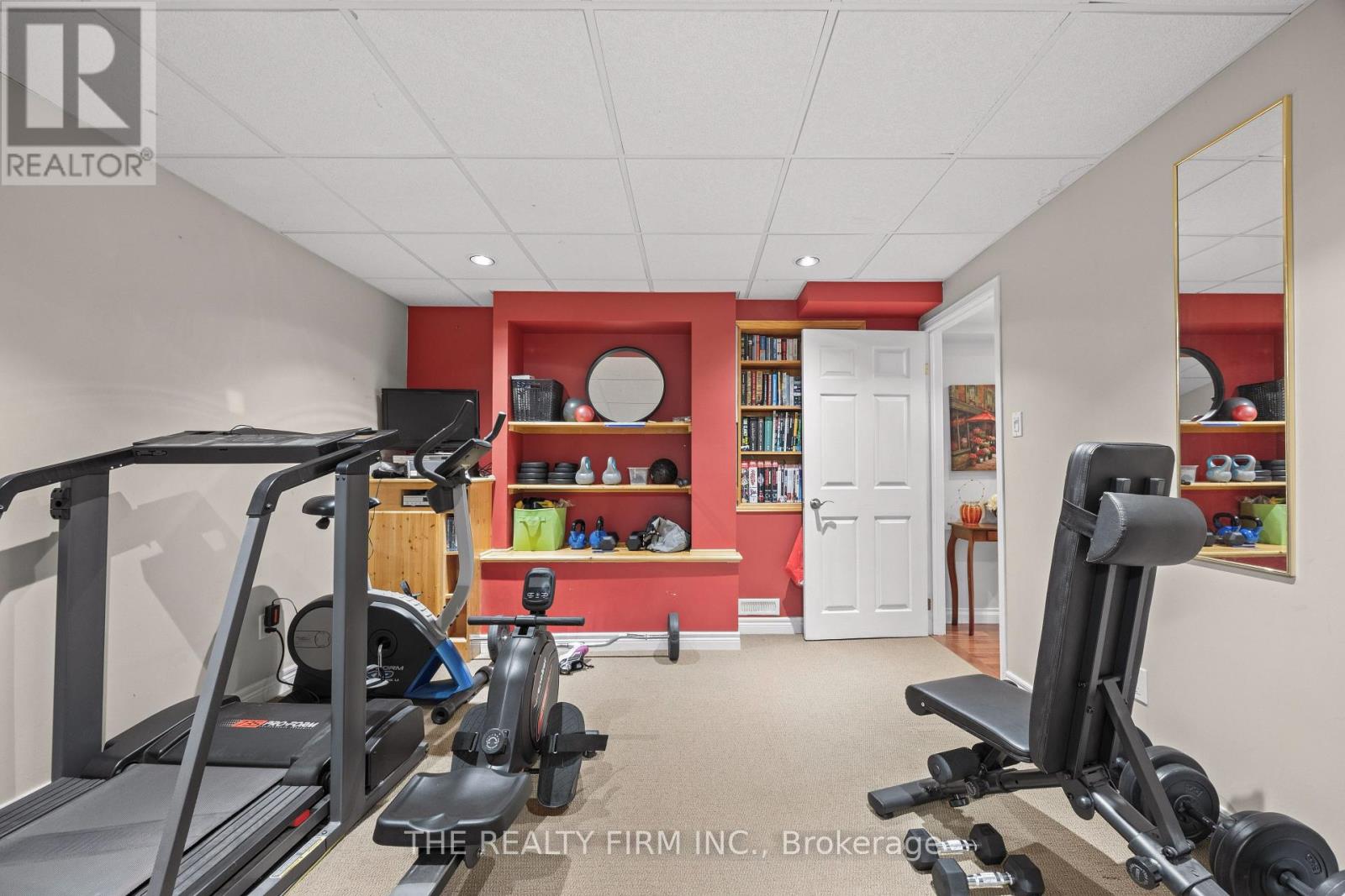 58 DISSING CRESCENT - Image 31