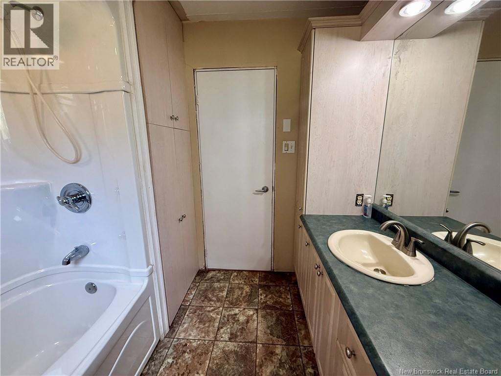 263 Chemin Val-Comeau - 23