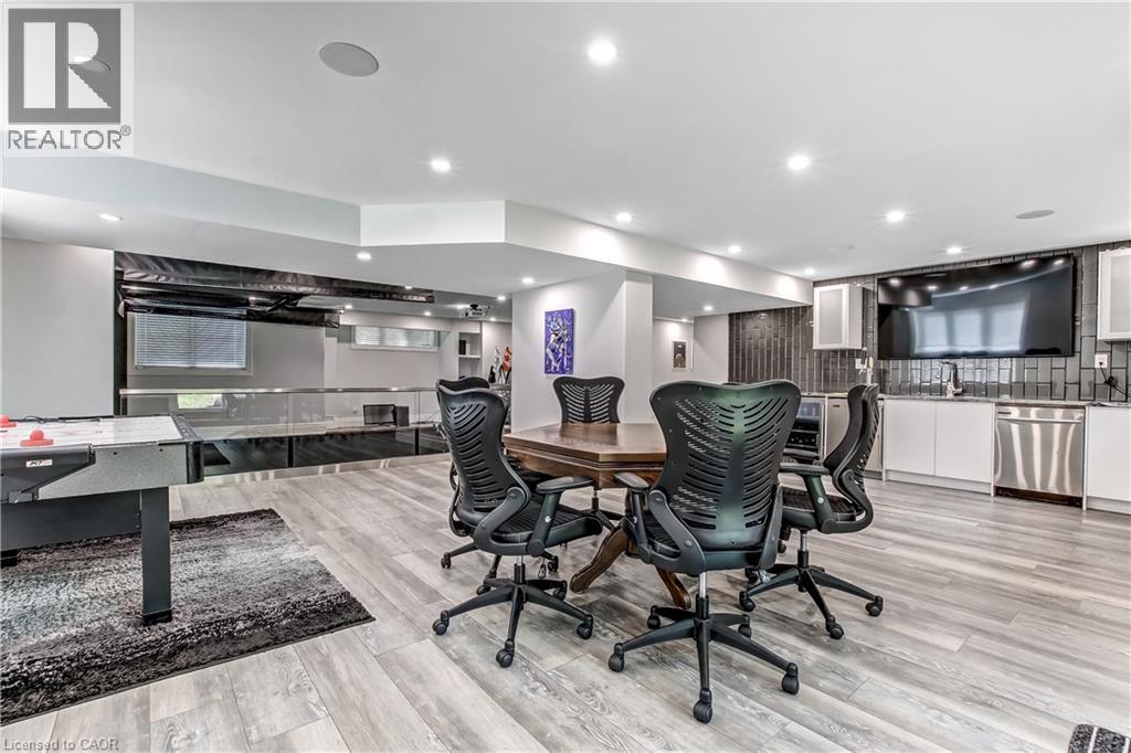 28 RICKERT Way - 33