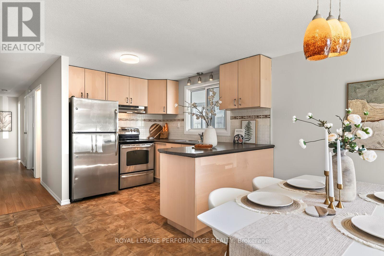 2179 Erinbrook Crescent