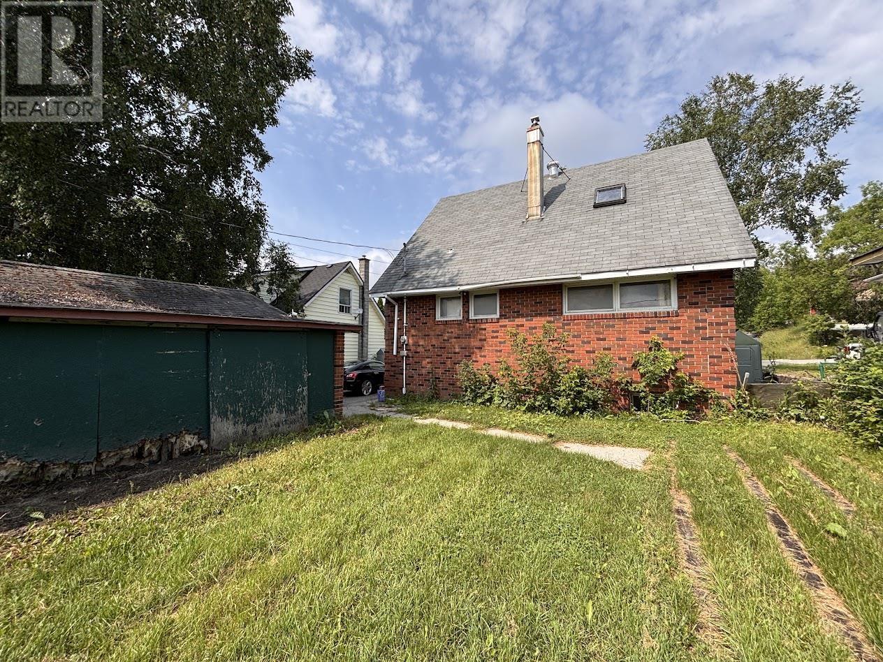 7 Mona DR - Image 25