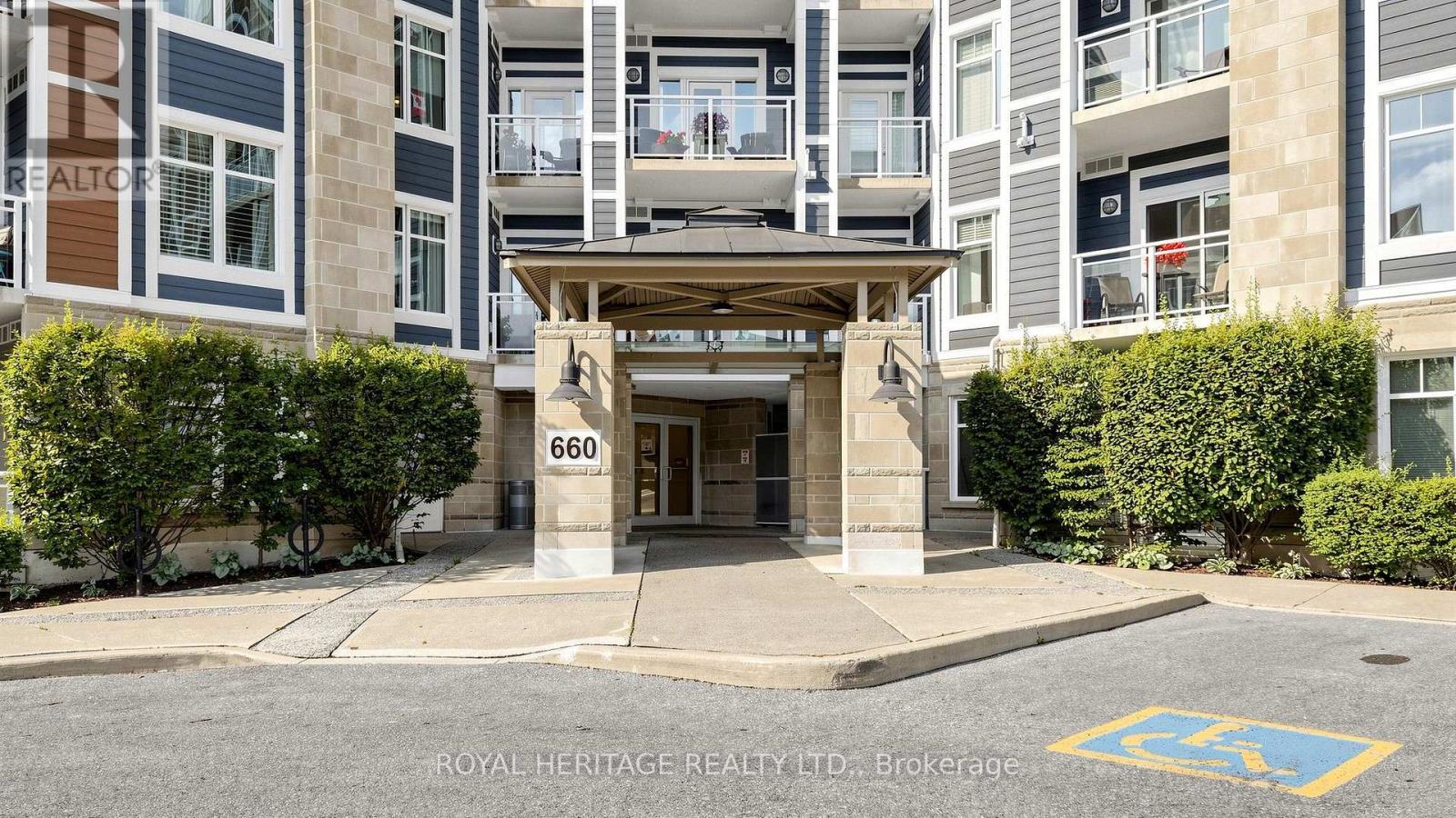 215 - 660 GORDON STREET