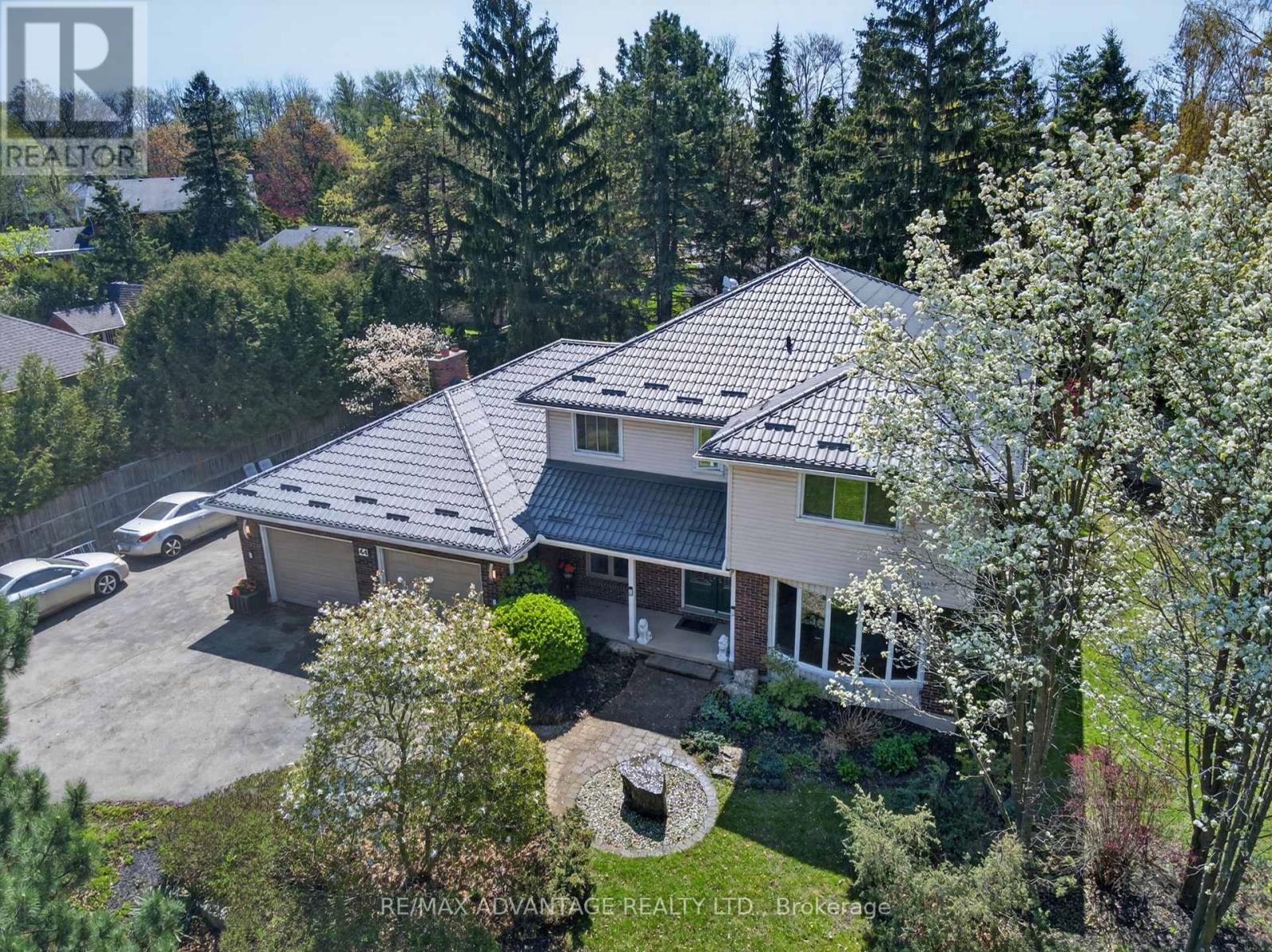 44 NORTHCREST DRIVE
