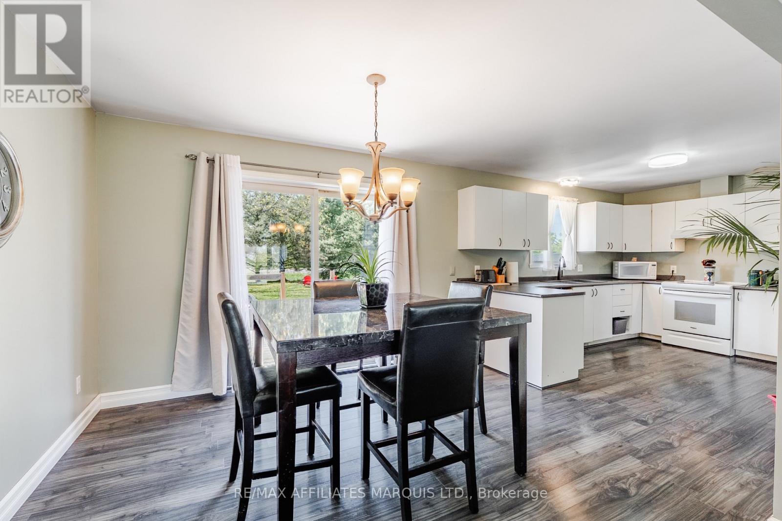 74 COLUMBIA AVENUE - Image 11
